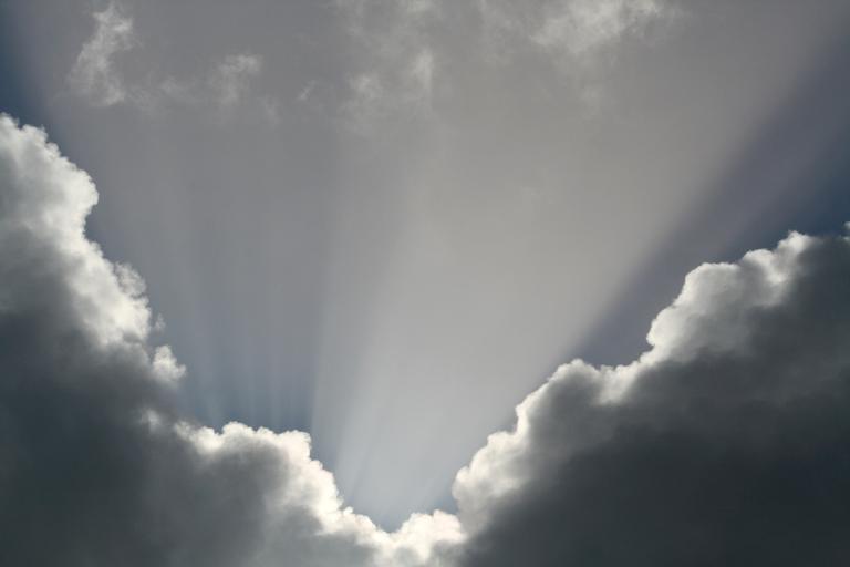Zelda  Wynn;Crepuscular Rays over West Auckland;A wonderful sight as Mother Nature displays the rays above rain clouds.