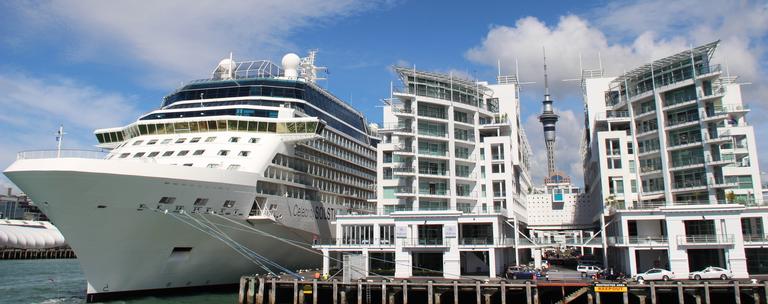 susanne wichmann;Auckland ;with ship and hotel