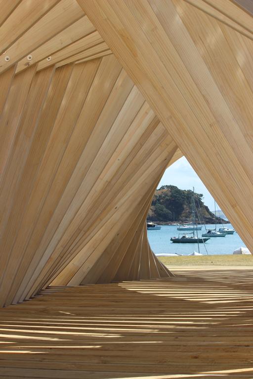 Leigh Burrell;The Gateway #2, Headland Sculpture on the Gulf;A brilliant structure!