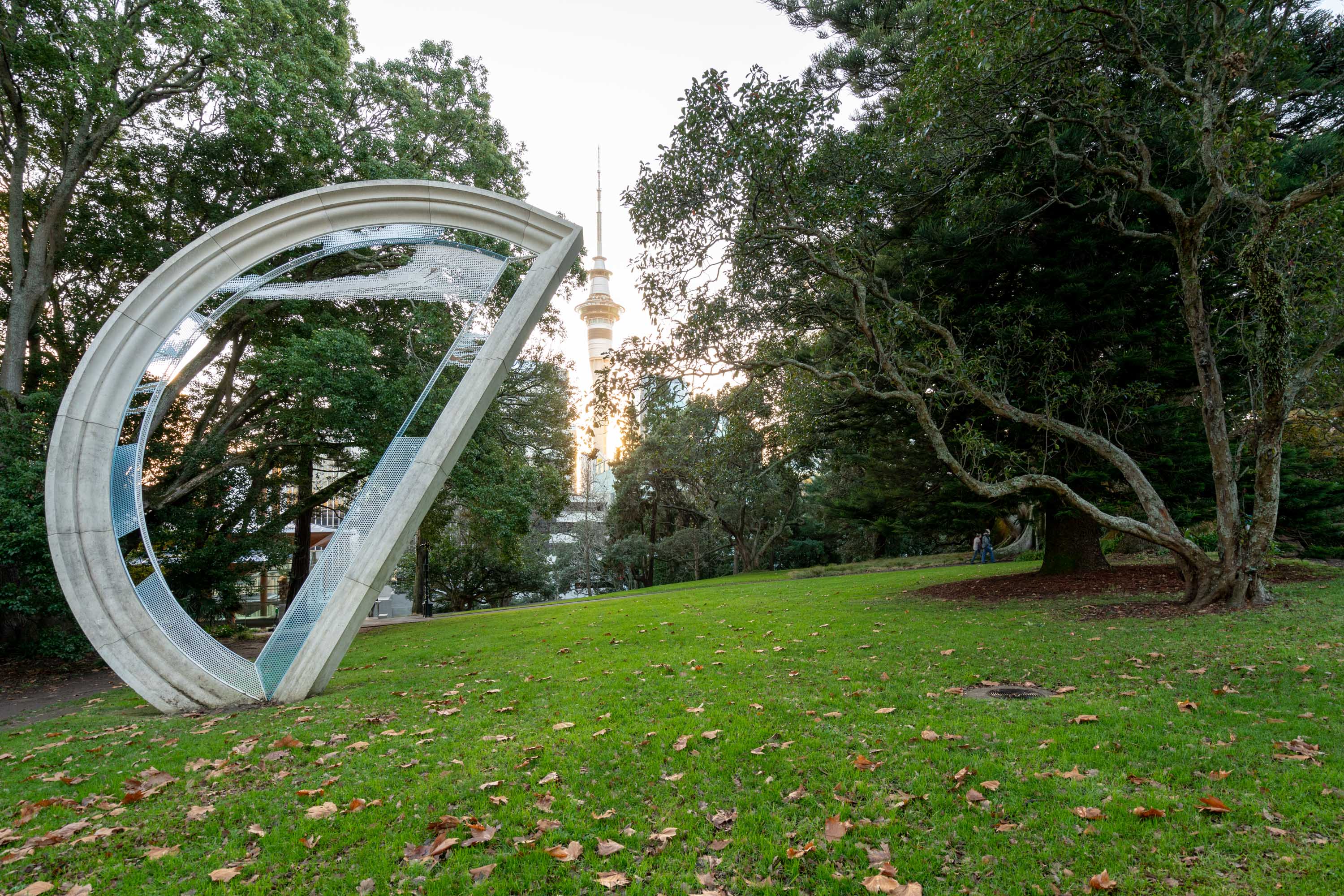 Throwback (Neil Dawson Sculpture), Albert Park, 2020, Blair Hastings