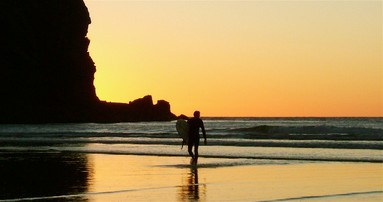 Bonnie Buchan; Last glance; End of the day at Piha