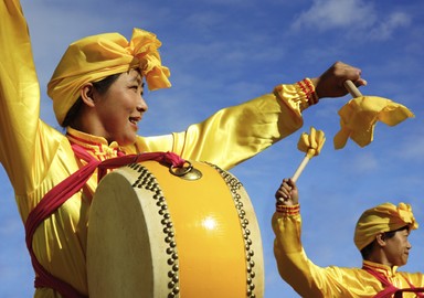 Lisa Crandall; Falun Gong Performance; Auckland International Cultural Festival, Wesley, 25 Feb 2007