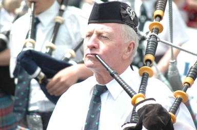 Scott Diamond; Scottish Bagpiper