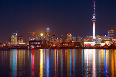 Angela Luo; Auckland Moon Night