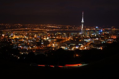 Scottie Peng; Auckland night from top of Mt Eden; Honey,,,enjoy the walk ?