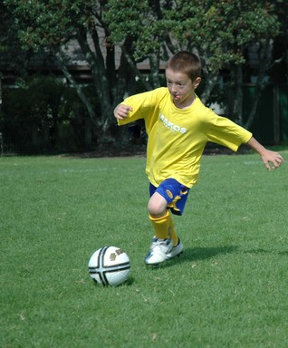 Going for goal; BucklandsBeach A.F.C 'MAKOS' player in action; Doug Humby