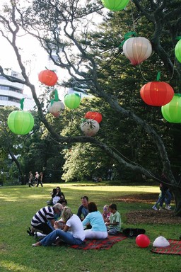 Wang Bo Yao; People in Albert Park