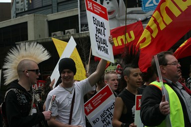 Graeme Reeves; Youth Rates Protest March; August 11 2007   Queen Street