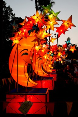 Sweety de Freitas; Happy moon faces; Taken at Lantern Festival at Albert Park, Auckland, 2008