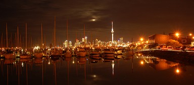 Felim M; Full moon over; Auckland