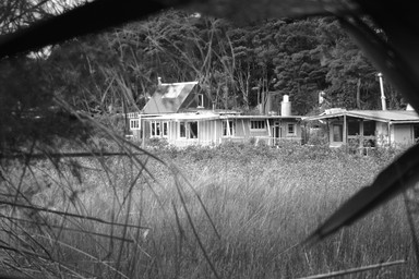 Toni Tanner; House Boat View