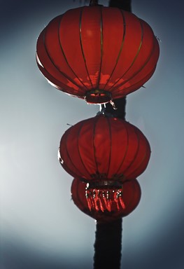 Jennifer Parker;The Three Lanterns;Shot 82 photographs