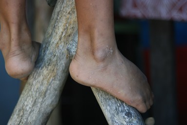 Matias Rebolledo;bare foot