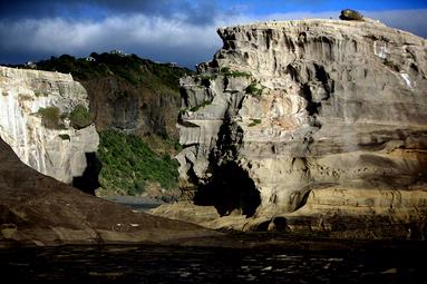 Na Sang Kyun; sangkNa3; Muriwai beach