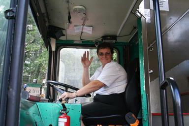 Willow Harfleet; Friendly wave; Whenuapai bus