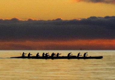 JERRY ZINN; KAYAKING; TAKEN EARLY MORNING ON TAKAPUNA BEACH