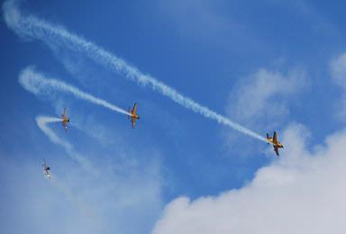 Lynn Hedges; Airshow