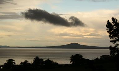 Richard Leigh; Sinister Rangitoto