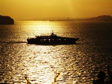 Ben French; aquacrossings; One way or another, we will cross the water. Taken From Howick, Musik Point 28/03/2010