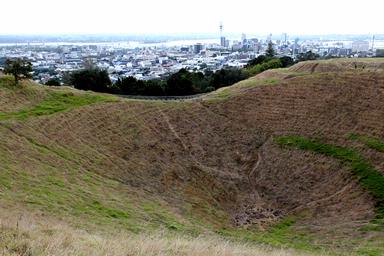 Elaine Lee;Love Hole;Mt. Eden, Auckland