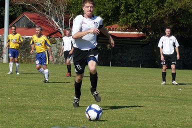 Adam Winship; Shot!   Racing for the ball; Central Utd v Mt. Albert Ponsonby @ Waikaraka Park, AFF Championship April 2010