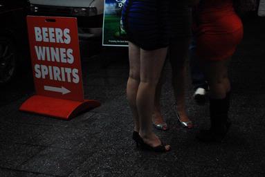 Trinidad Davanzo; legs, legs & legs; kroad at night