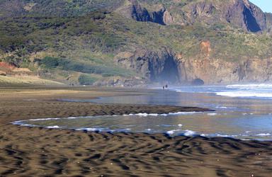 Lucia Surovcikova; Bethells beach; Bethells beach
