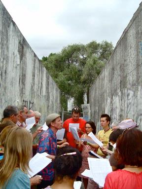 martin horspool; Singing; Singing workshop at the jambalaya festival in henderson
