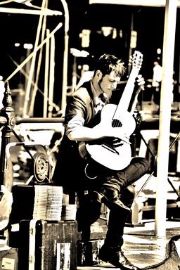 Sunny Doda;Irresistible Melody