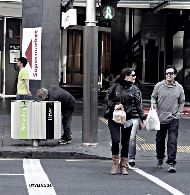 praveenkumar magudapathy;
classification; tried to capture both the class auckland has to offer was taken in queens street