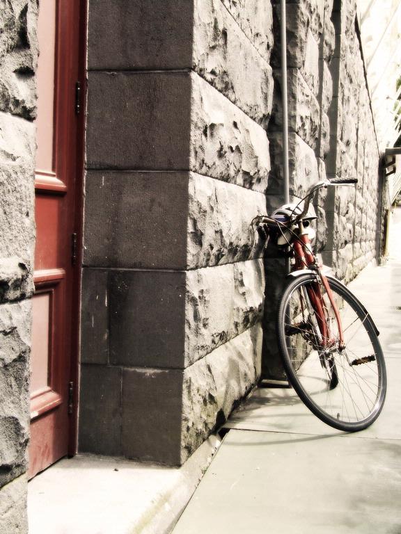 Suzette van Staden; manual transport; Taken in front of the Auckland Town Hall