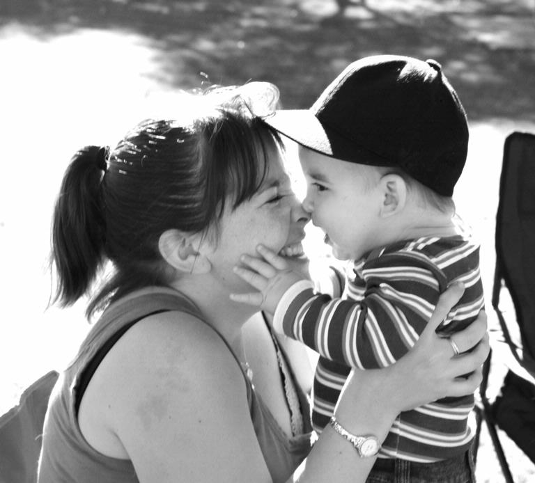 Julie Philps; bonding between mother and son; Lisa and baby Lincoln