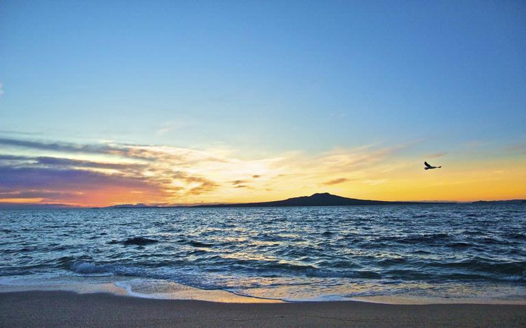 Neil Arnold;Takapuna Sunrise; Taken from Takapuna boat ramp 7:00am July 9