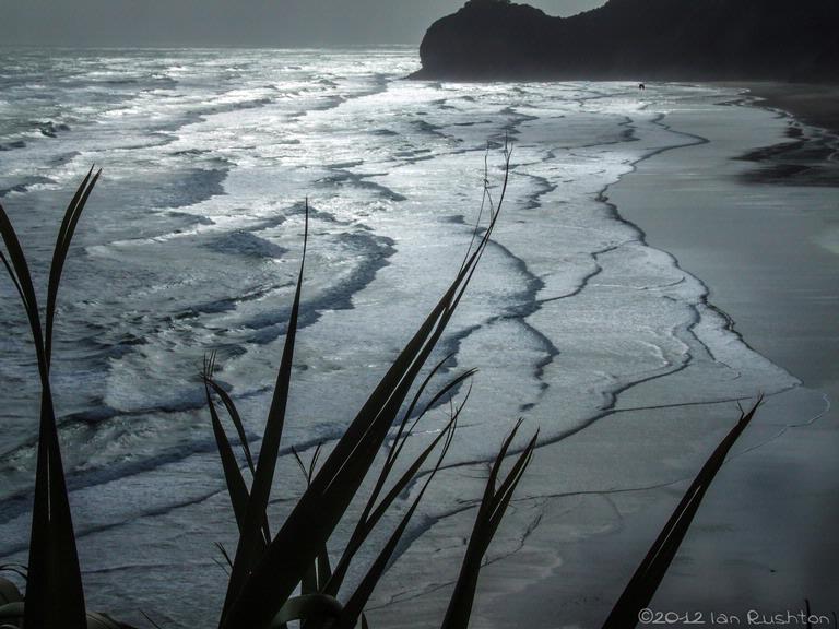 Ian Rushton;Piha