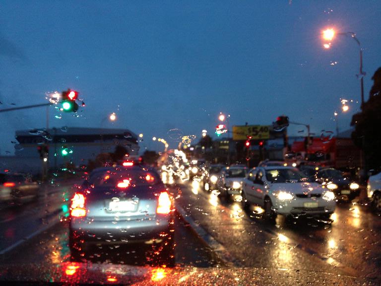 rui dai; rush hour big city; big city, auckland, penrose rd, traffic jam.