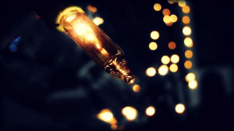 Gabrielle Carikas;Winter nights, twinkle Lights;Cold Blue