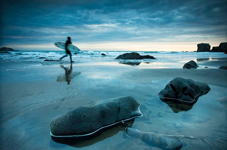 Christina Schmidt;Winter surfing;Muruwai