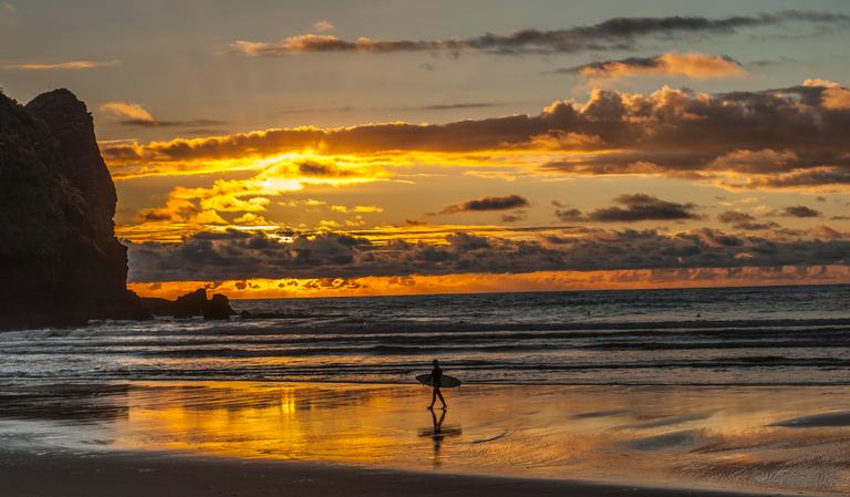 Leo Guan; Golden House; Surf at golden time in Piha Auckland