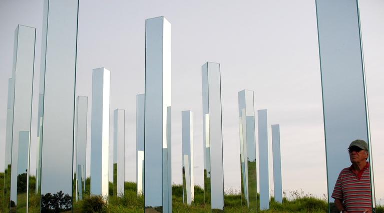 Stuart Weekes;Call that a Selfie ?;Sculpture on the Gulf