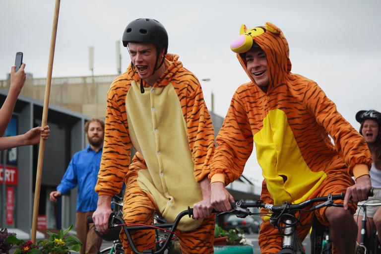 Tamara James;Two keen tigers bike for more cycle lanes in Auckland;Ponsonby/K road