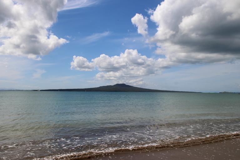 susanne wichmann;Takapuna Beach View