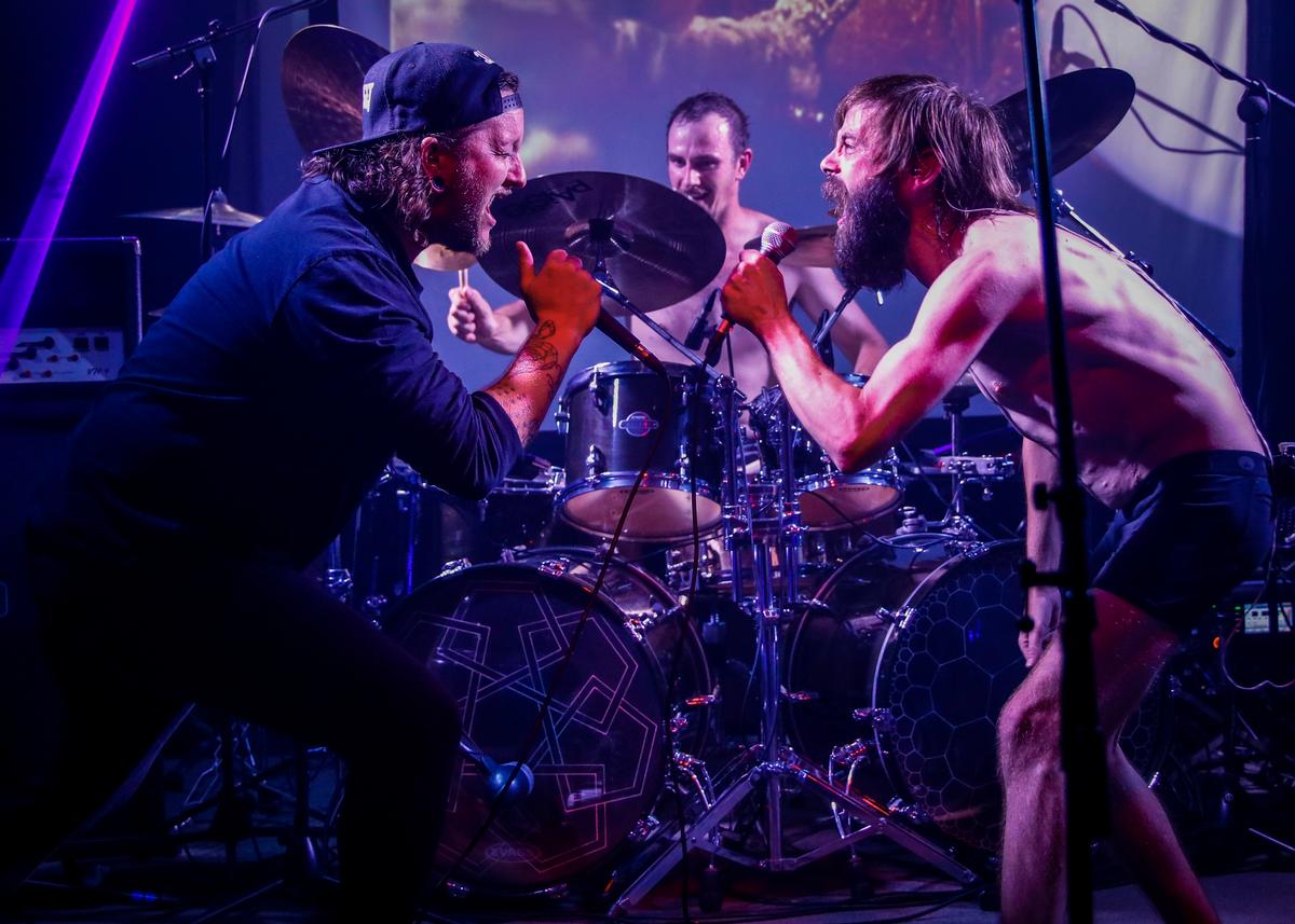 Amanda Hodge; Koert from Pull Down The Sun with Callum from Shed   The Tool Tribute, Lit Bar Whanganui 2021;Epic Moment
