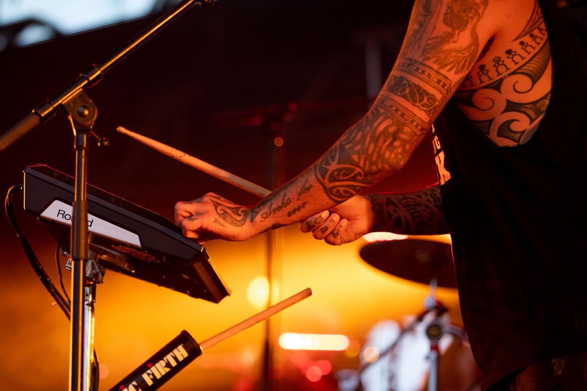 Jamie Mae Lees; Aroha for Ever; Aroha for ever tattoo spotted on Tiki Taane while preforming with Sal Dub