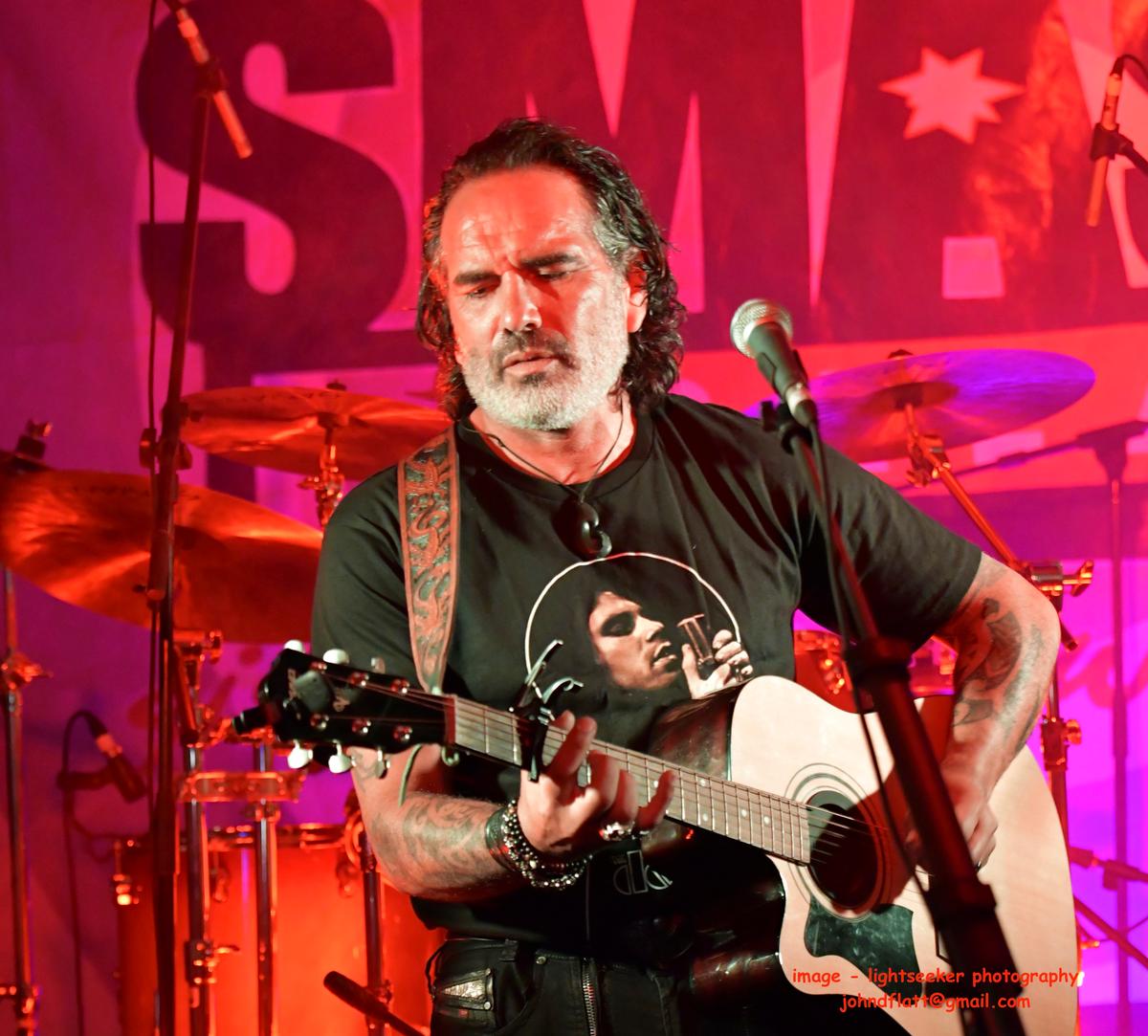 John D Flatt   Light seeker Photography;Roy Hudson   Hybrid Blues;live shoot Smash Palace Gisborne   Jan 2021