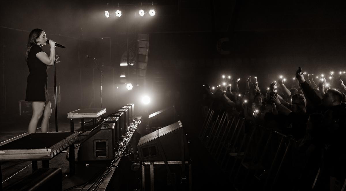 Amanda Hodge; PhoneLights;Jennie from Devilskin serenading the crowd. Fly Palmy Arena, Palmerston North 2021