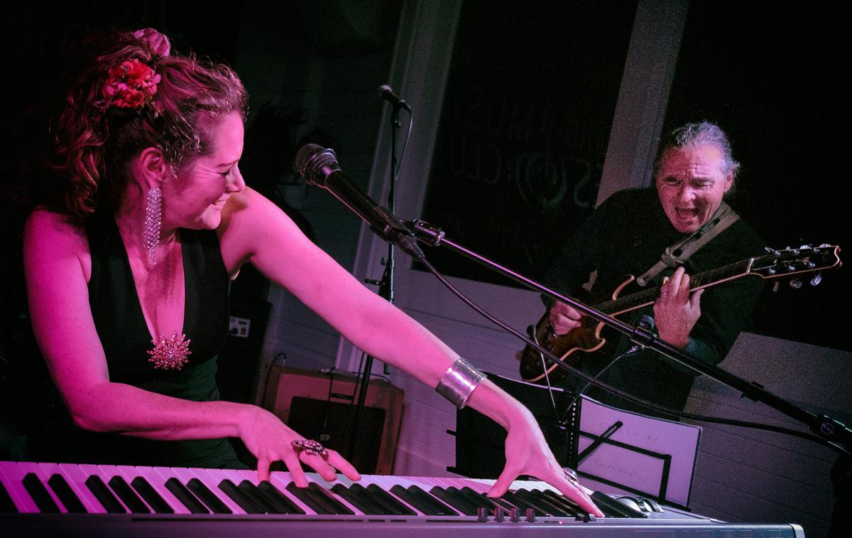 Sönke Dwenger;Caitlin Smith and Lance McNicoll. Concert. Auckland Blues Music Club (ABMC).