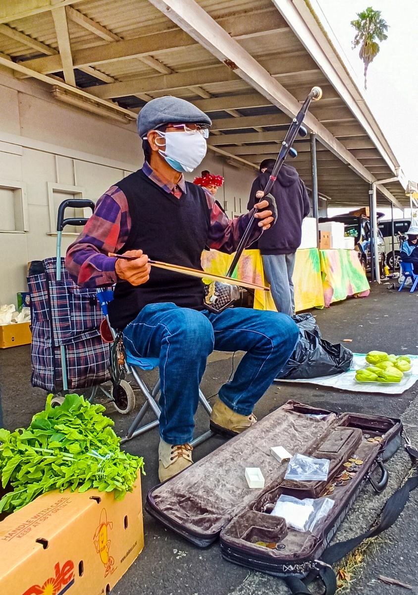 Sora Joseph Waningsinggel; Market Performer