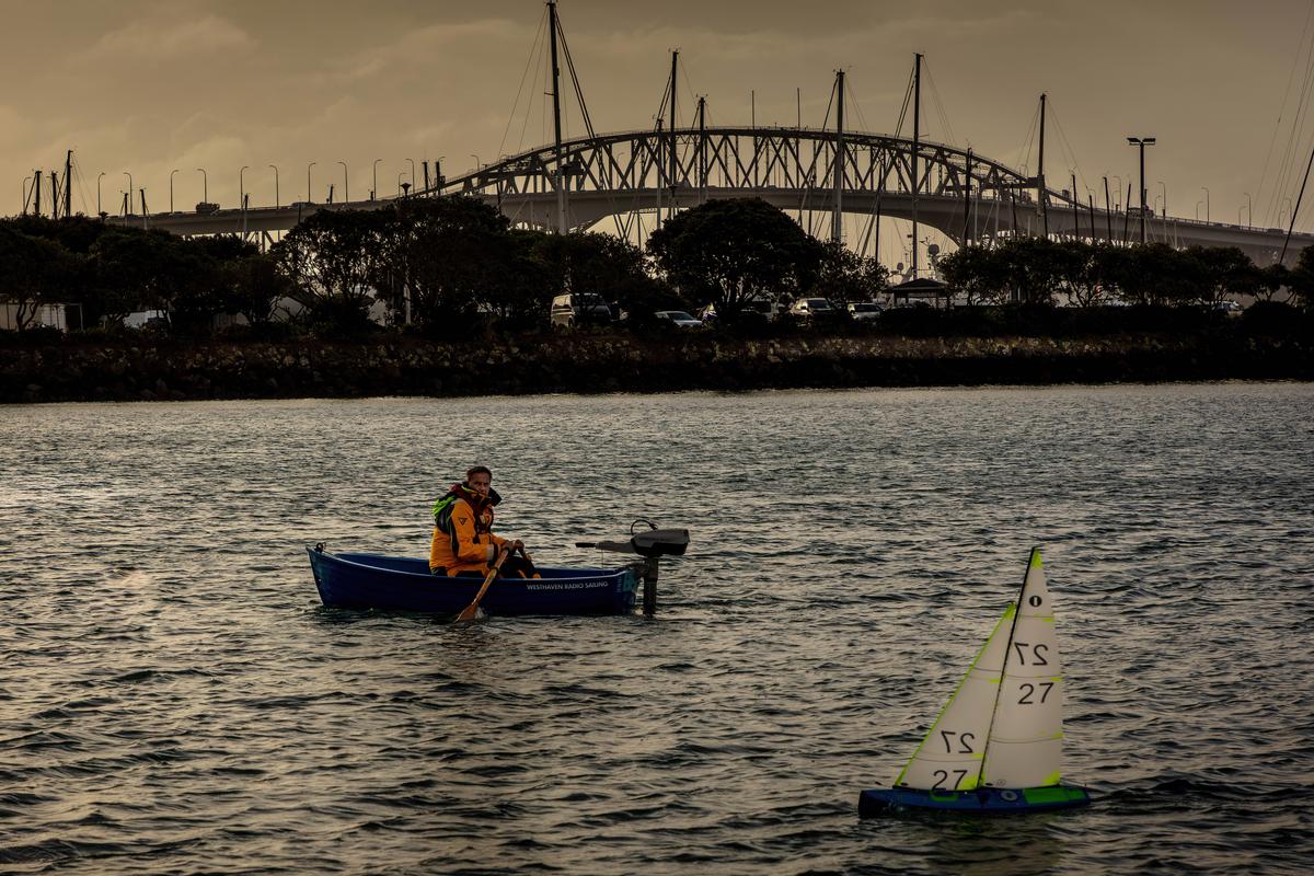 Fiona Collins;Robot Yachting