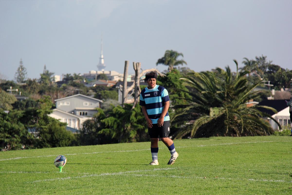 Joshua Devenie;Sky Tower Tee Off