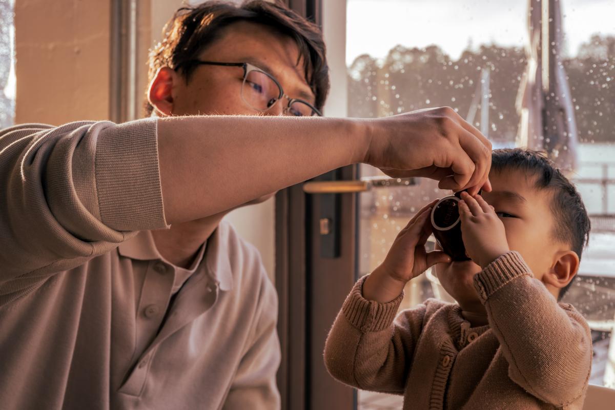 Sung Ho Lee;Dad and Son